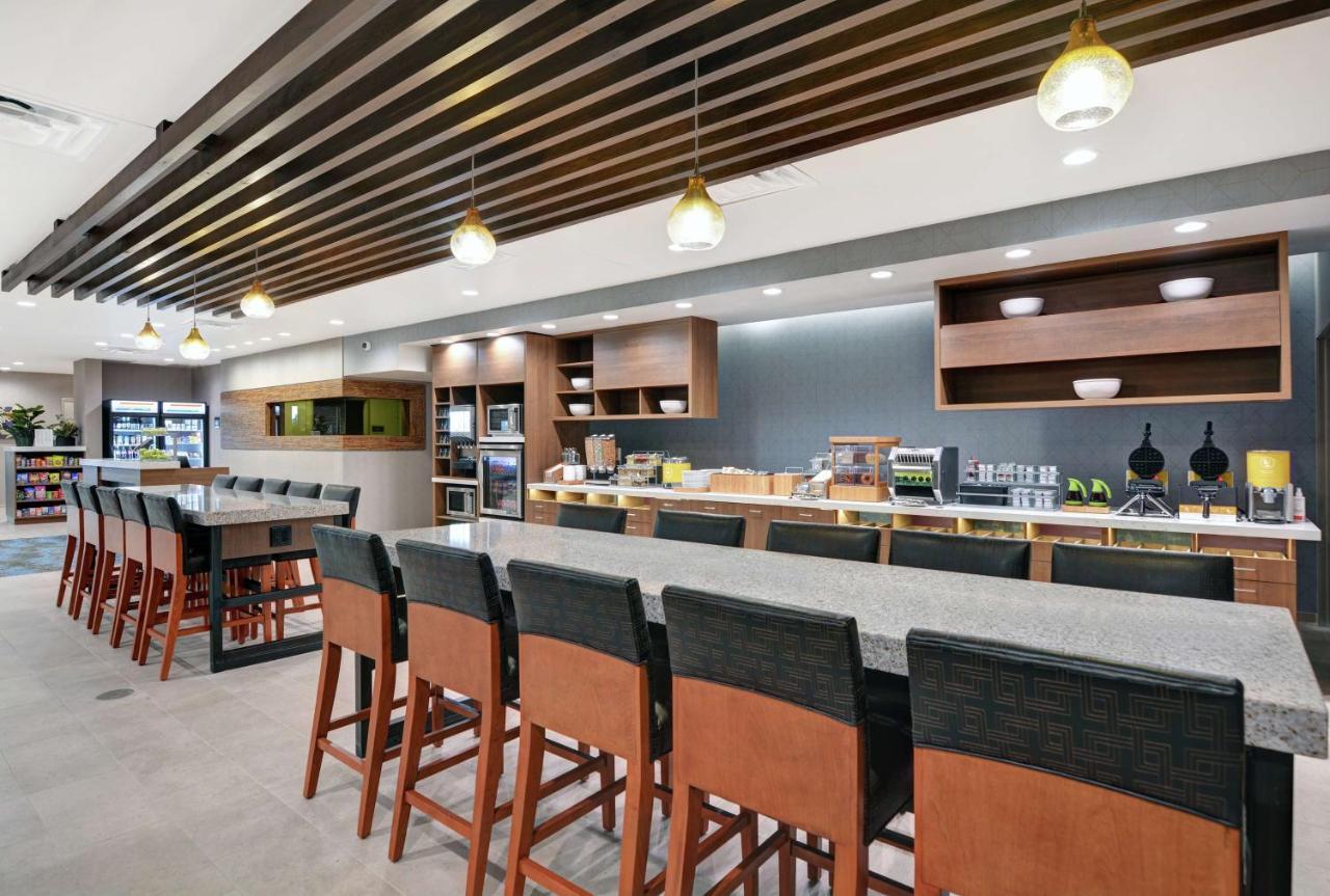 Home2 Suites By Hilton Bettendorf Quad Cities Екстер'єр фото