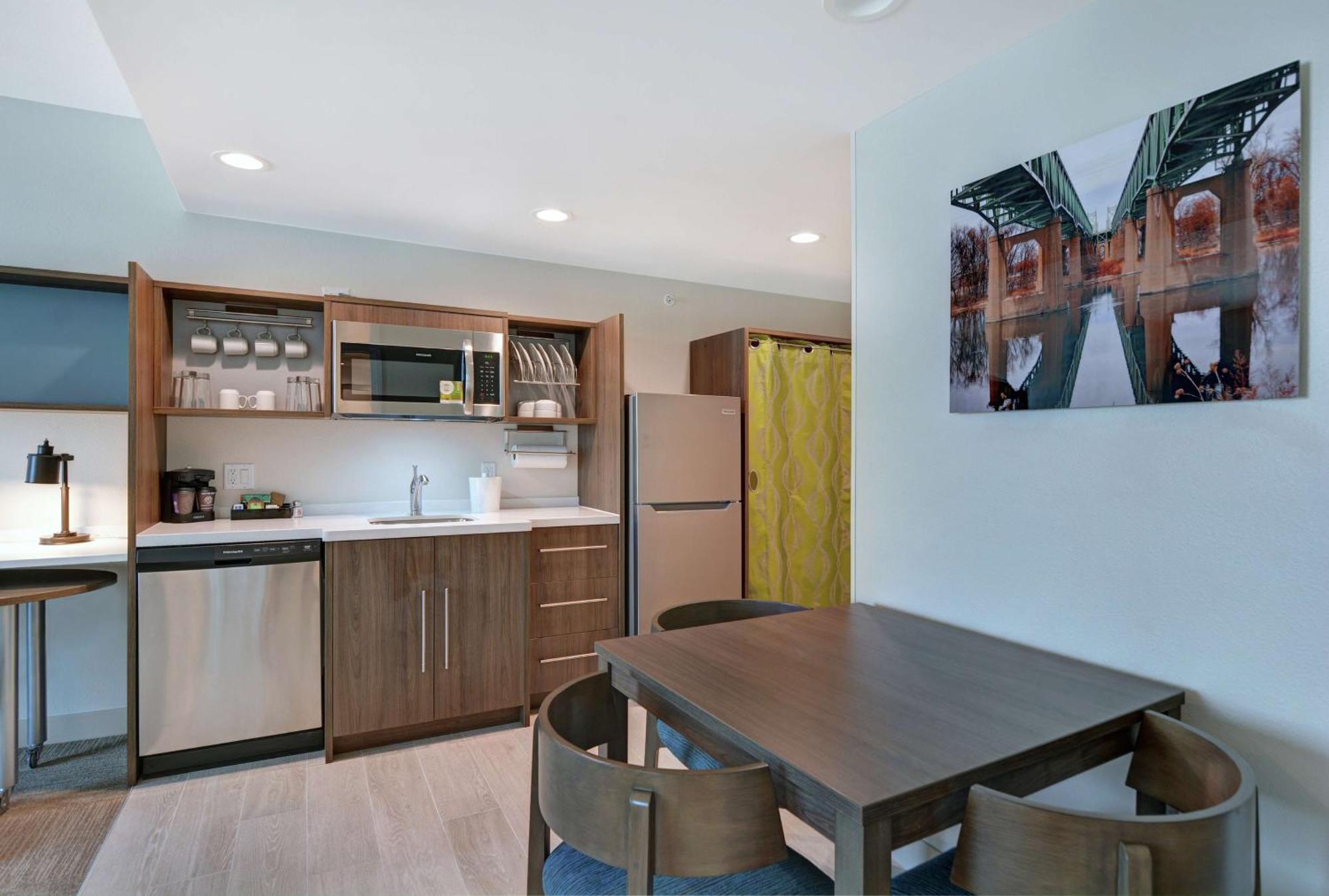 Home2 Suites By Hilton Bettendorf Quad Cities Екстер'єр фото